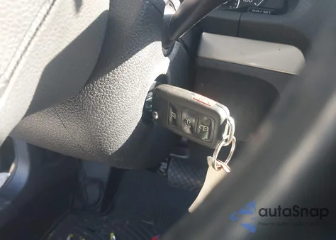 2010 Volkswagen Jetta Limited Edition from USA, damaged, VIN 3VWRZ7AJ1AM121516